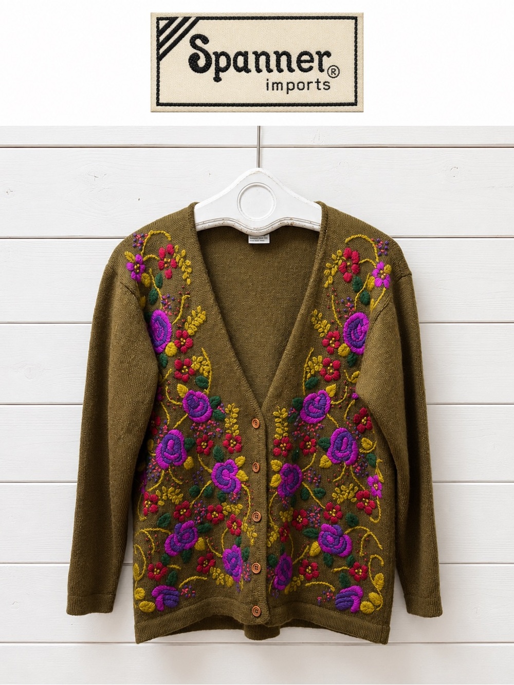 Spanner Imports Embroidered VINTAGE Cardigan – Olive Green – Size M